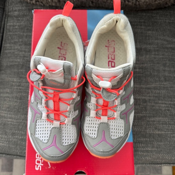 Speedo water shoes, size 7 - Picture 3 of 5